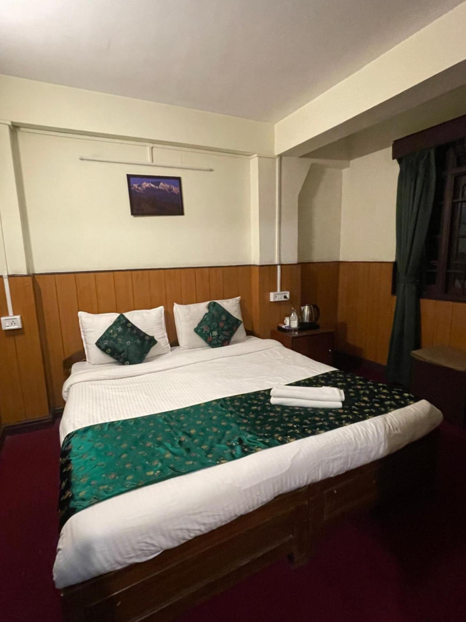 Hotel City House By Hsot Nagla Dhīmar Esterno foto